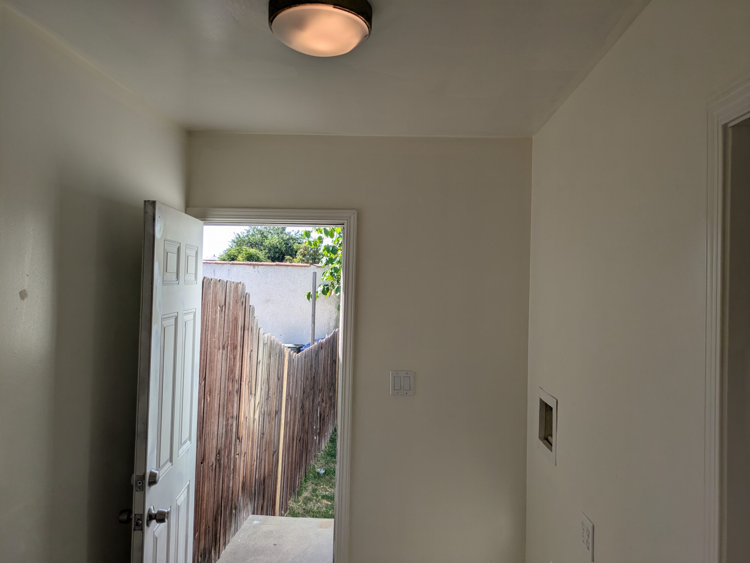 Laundry / Bonus room
